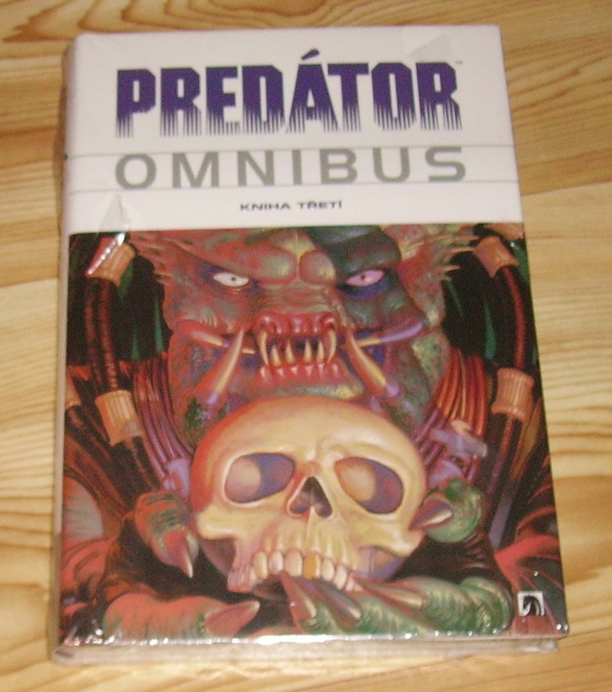 Predátor Omnibus 3